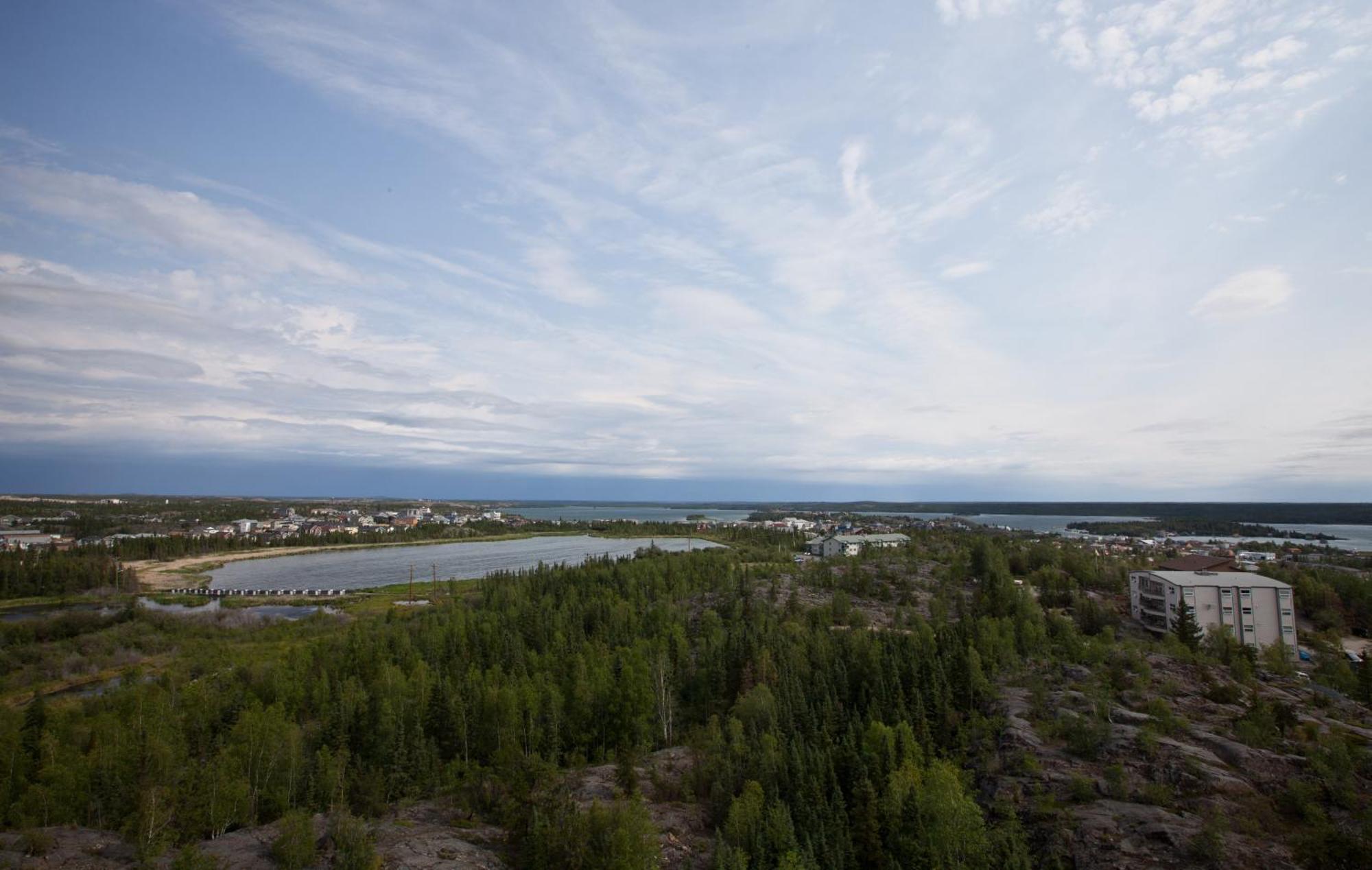 The Explorer Hotel Yellowknife Eksteriør bilde