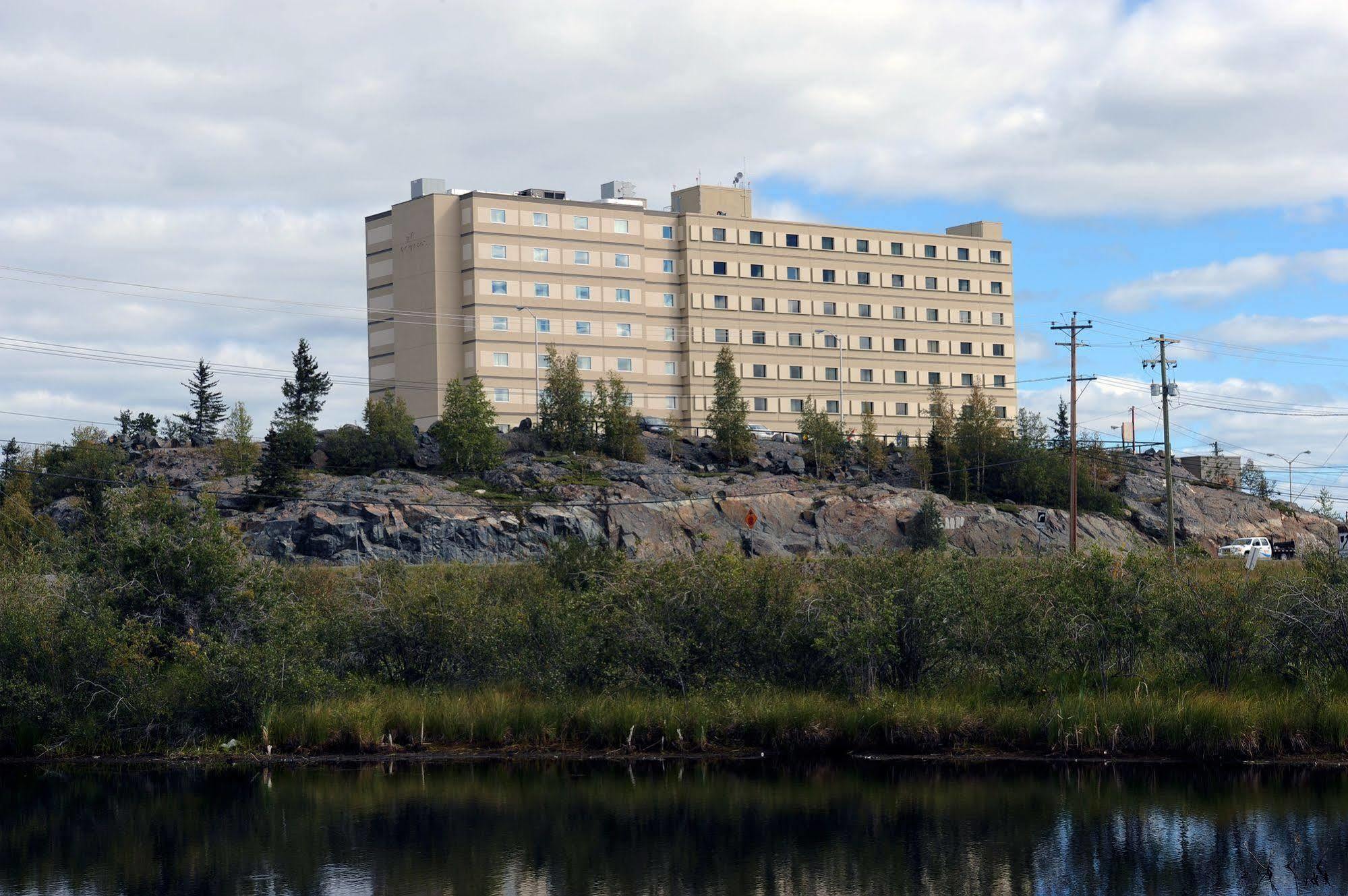 The Explorer Hotel Yellowknife Eksteriør bilde