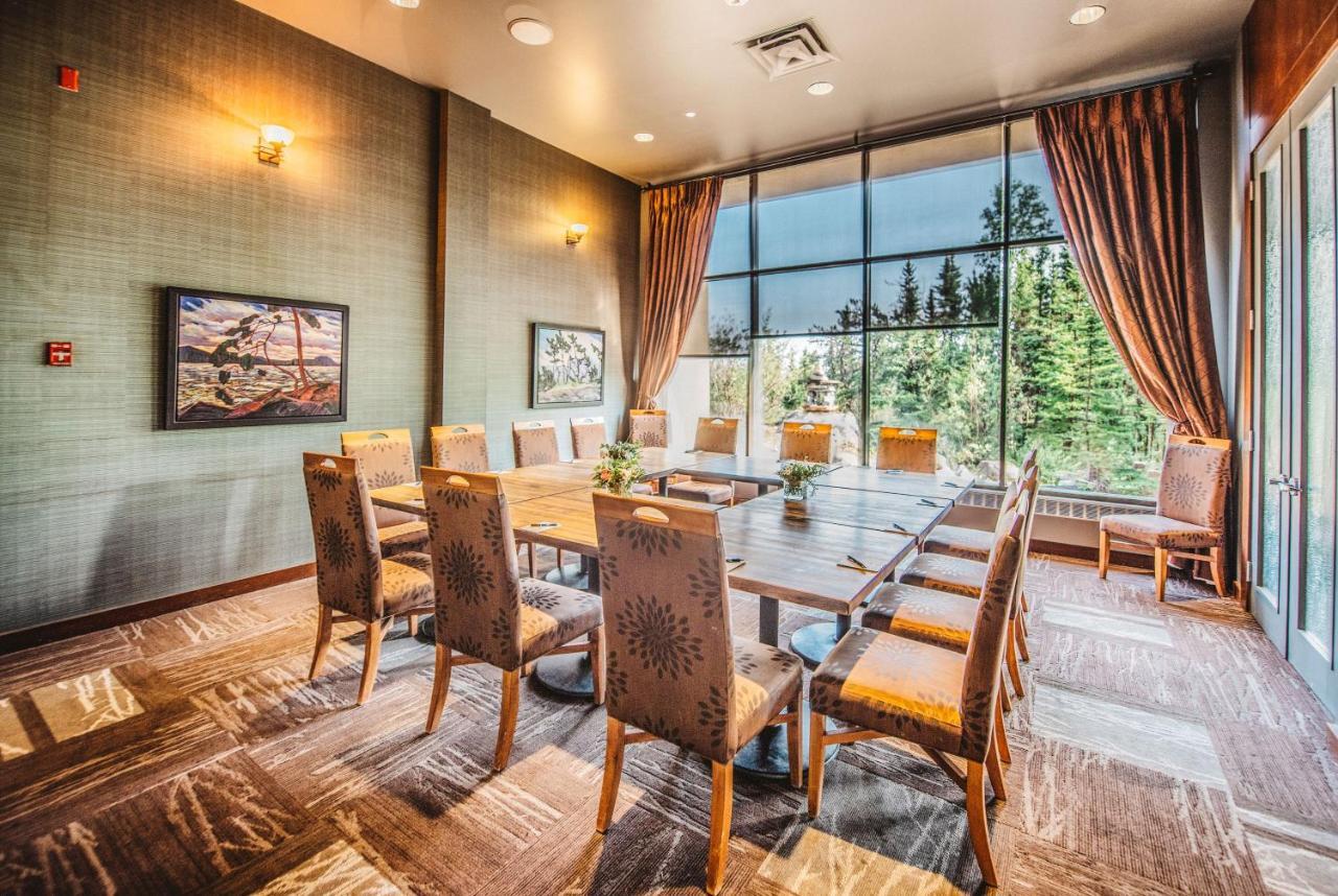 The Explorer Hotel Yellowknife Eksteriør bilde